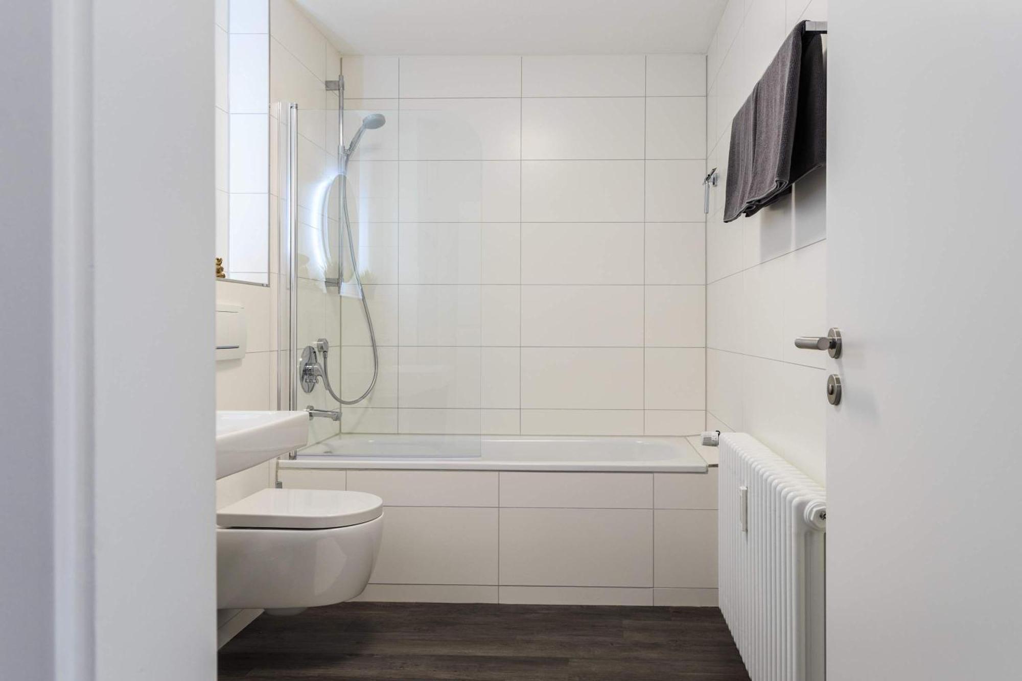 Relax Black & White Apartment
